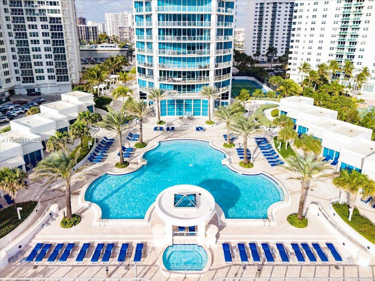 https://bt-photos.global.ssl.fastly.net/miami/orig_boomver_2_A11955811-2.jpg