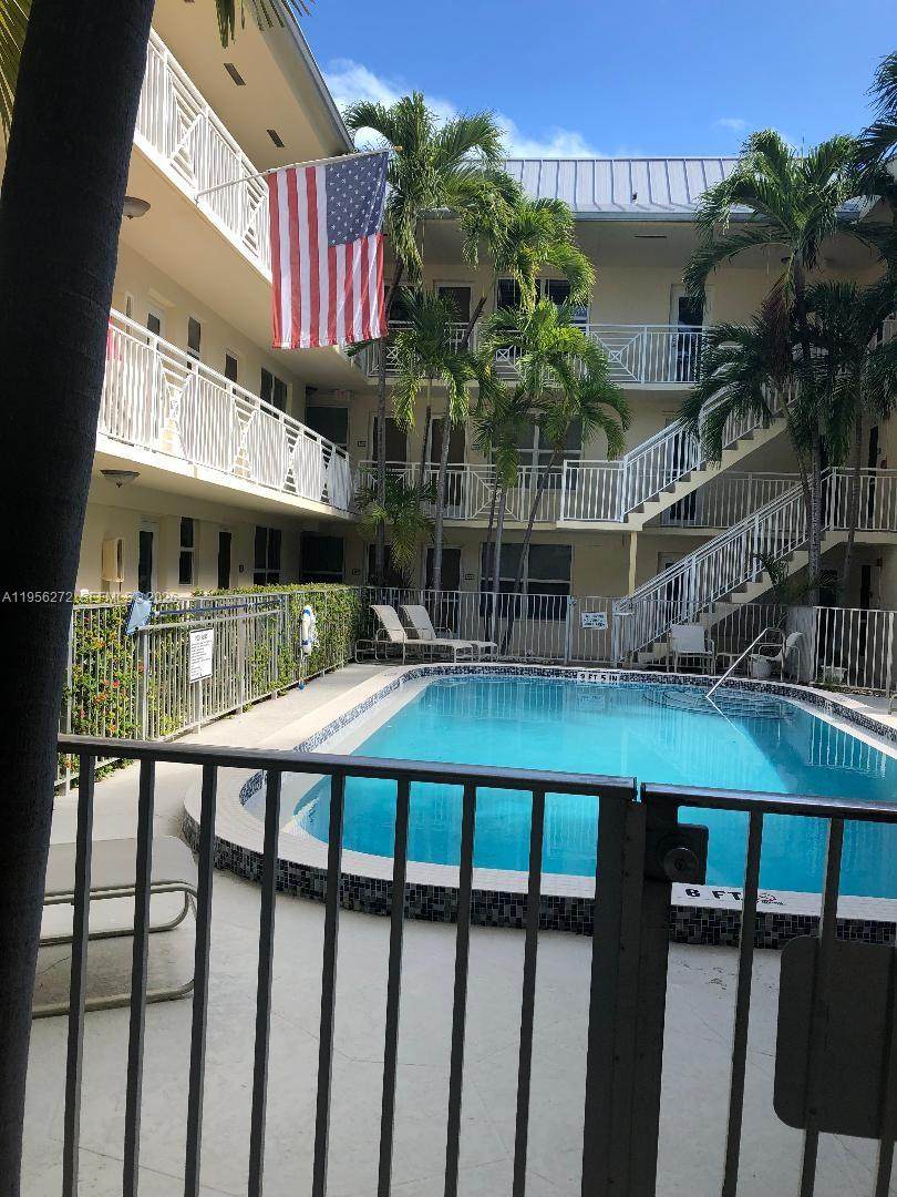 https://bt-photos.global.ssl.fastly.net/miami/orig_boomver_1_A11956272-2.jpg