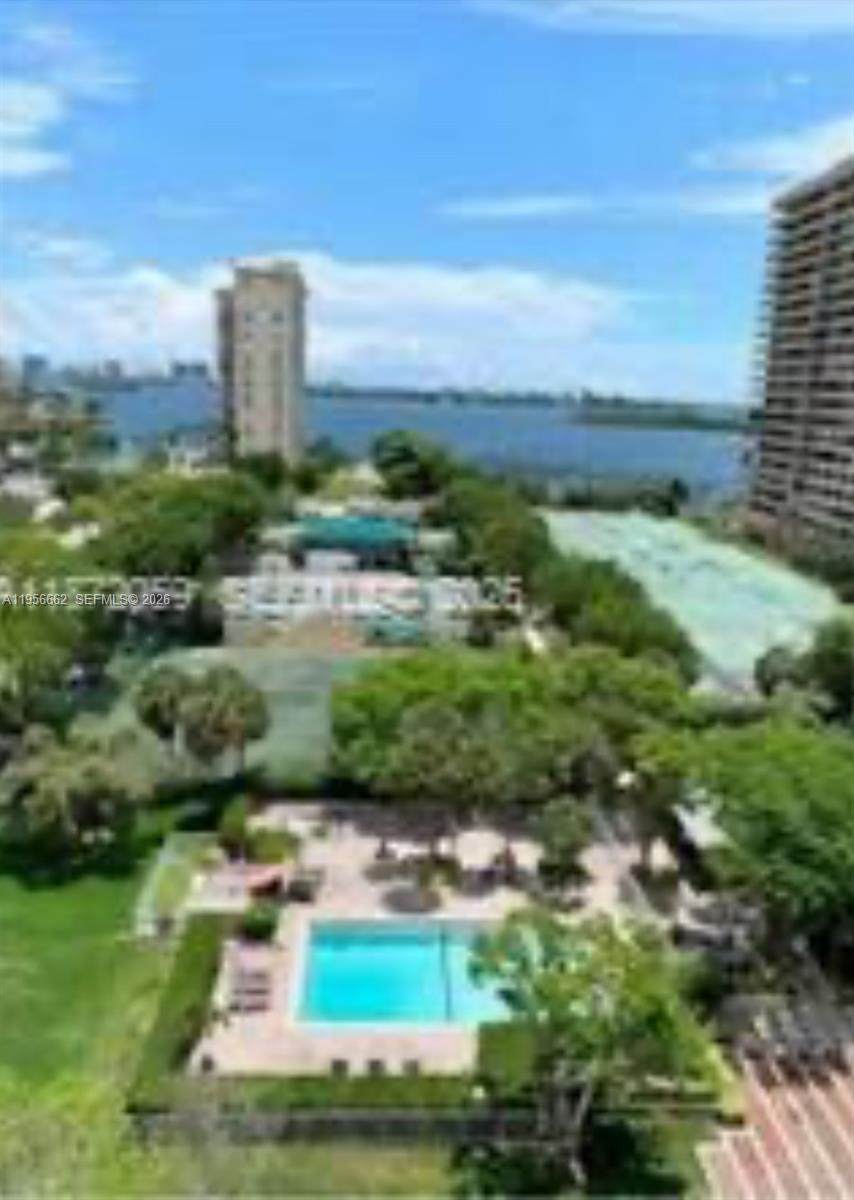 https://bt-photos.global.ssl.fastly.net/miami/orig_boomver_1_A11956662-2.jpg
