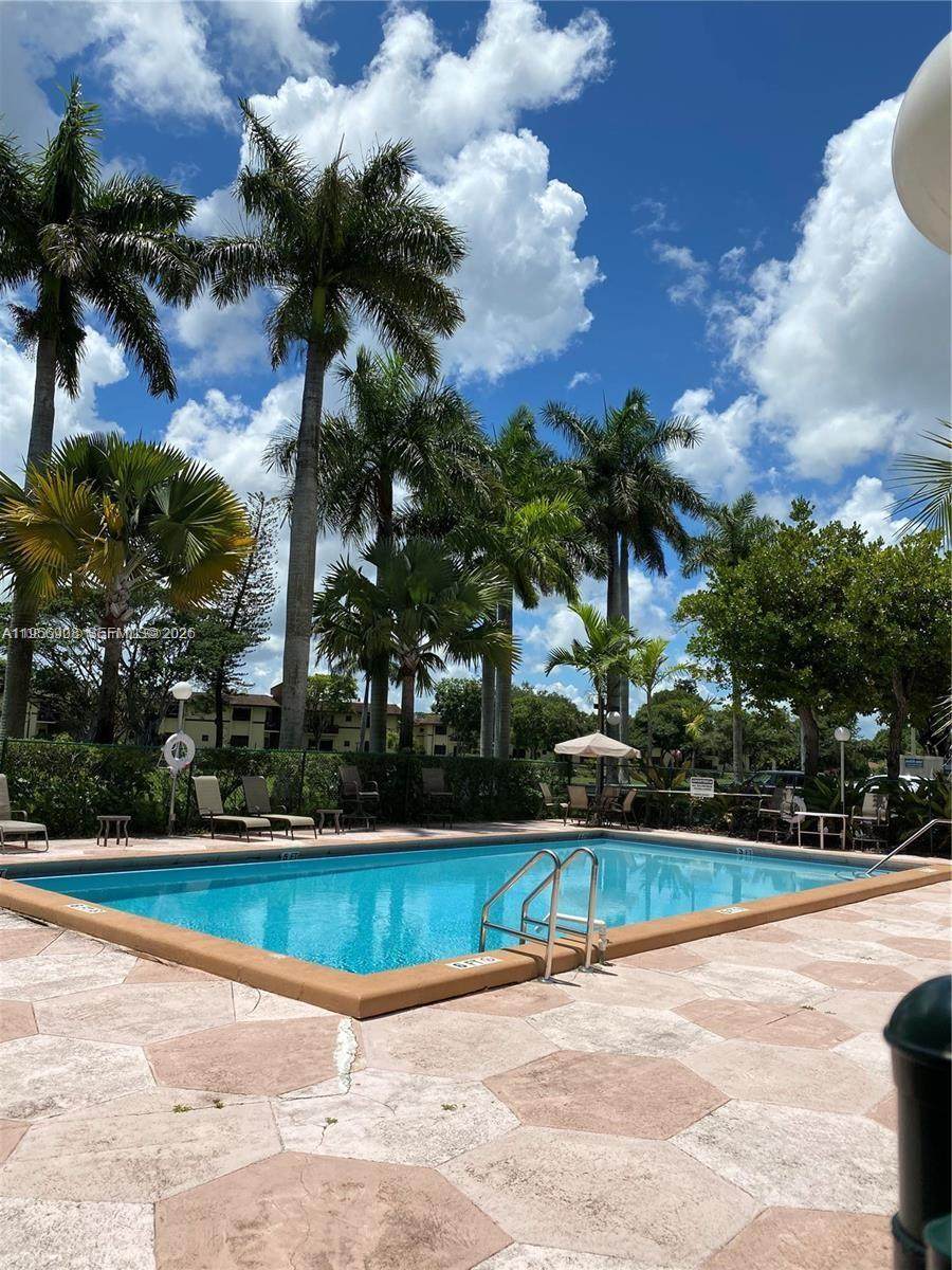 https://bt-photos.global.ssl.fastly.net/miami/1280_boomver_1_A11956908-2.jpg