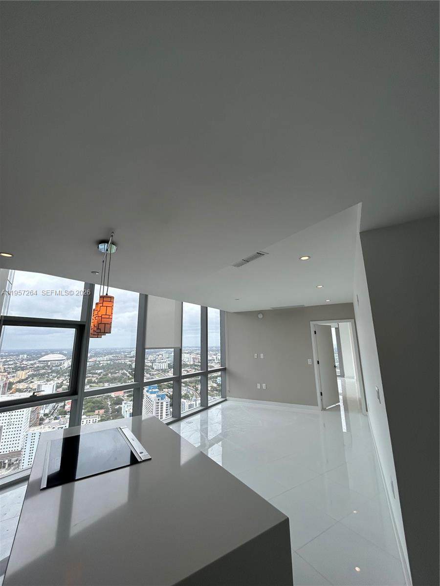 https://bt-photos.global.ssl.fastly.net/miami/orig_boomver_1_A11957264-2.jpg
