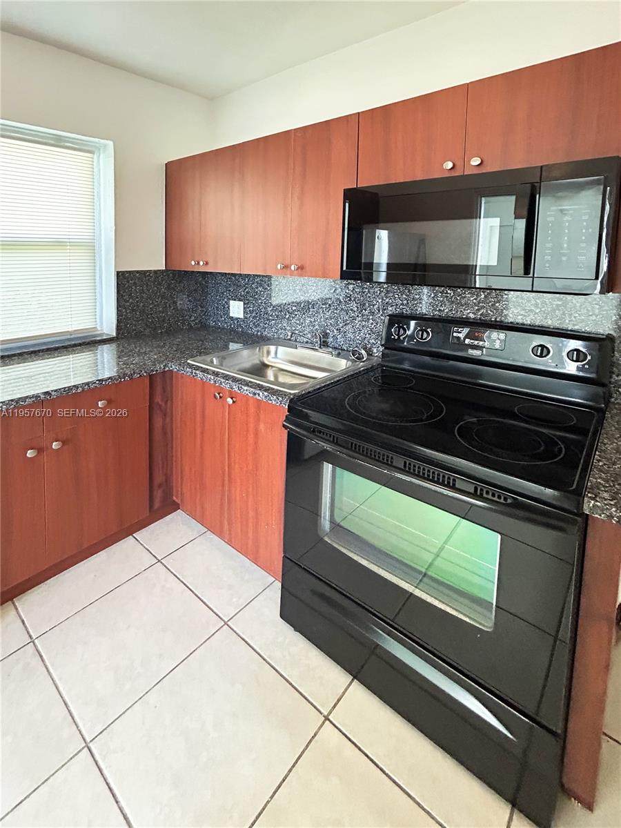 667 86th St - Photo 1
