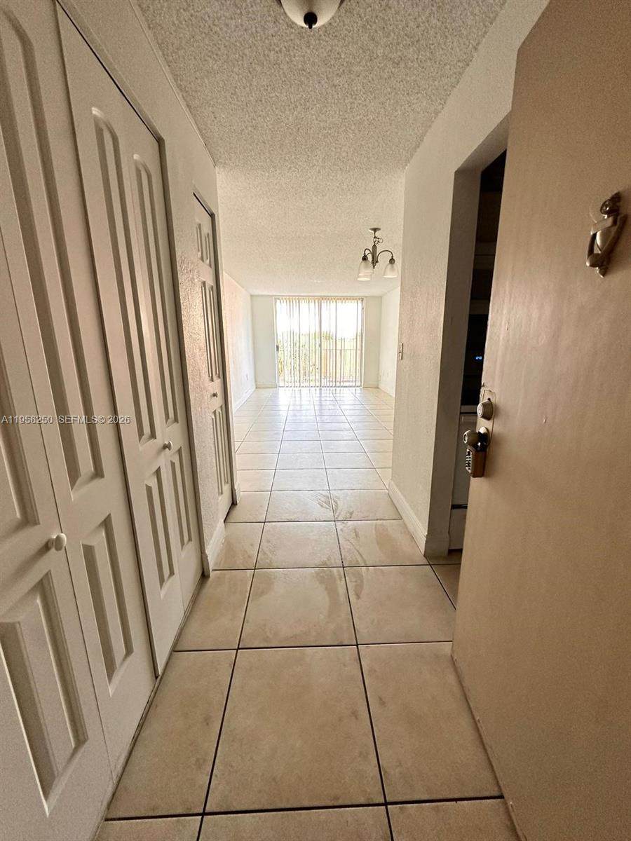 https://bt-photos.global.ssl.fastly.net/miami/orig_boomver_1_A11958250-2.jpg