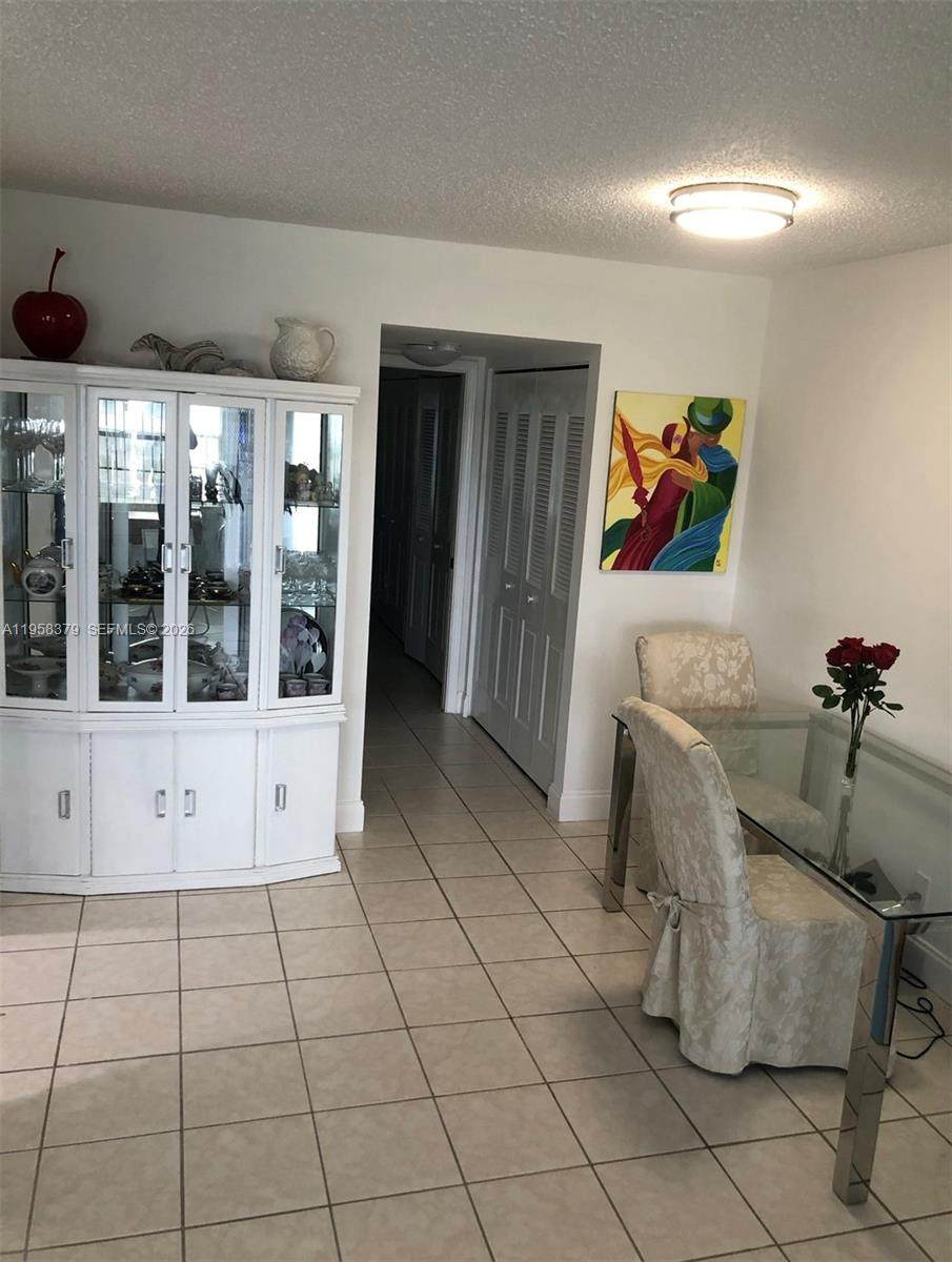https://bt-photos.global.ssl.fastly.net/miami/1280_boomver_1_A11958379-2.jpg