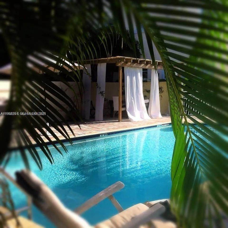 https://bt-photos.global.ssl.fastly.net/miami/orig_boomver_1_A11958757-2.jpg