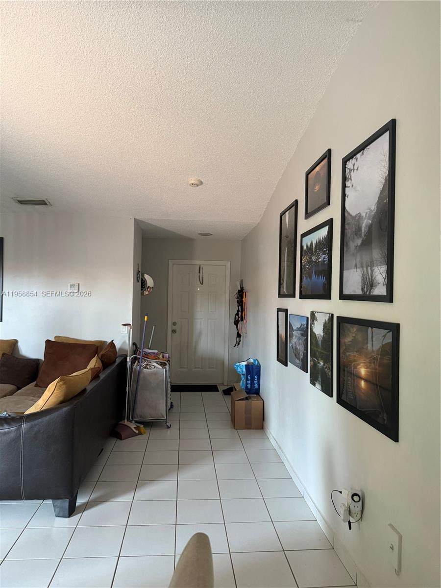 https://bt-photos.global.ssl.fastly.net/miami/orig_boomver_1_A11958854-2.jpg
