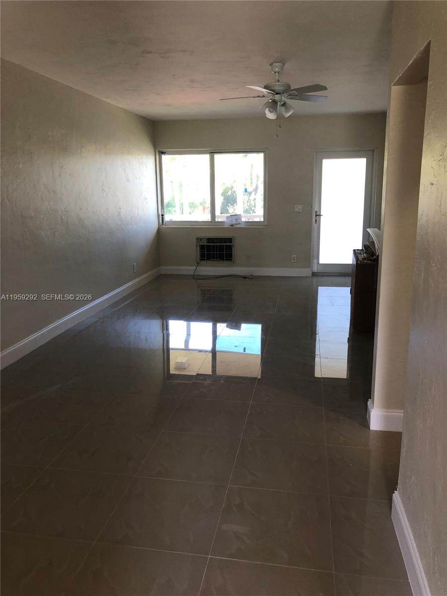 600 Layne Blvd - Photo 1
