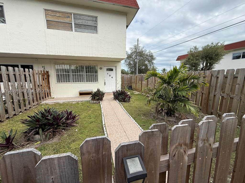 https://bt-photos.global.ssl.fastly.net/miami/orig_boomver_1_A11959515-2.jpg