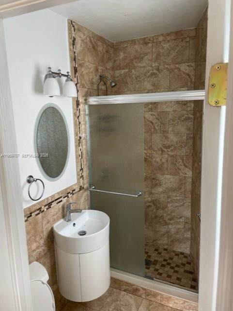 https://bt-photos.global.ssl.fastly.net/miami/orig_boomver_1_A11959707-2.jpg