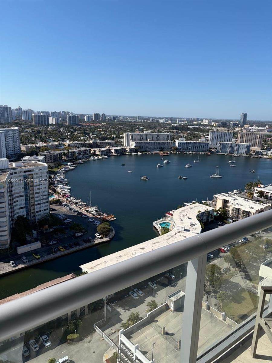 https://bt-photos.global.ssl.fastly.net/miami/orig_boomver_1_A11959901-2.jpg
