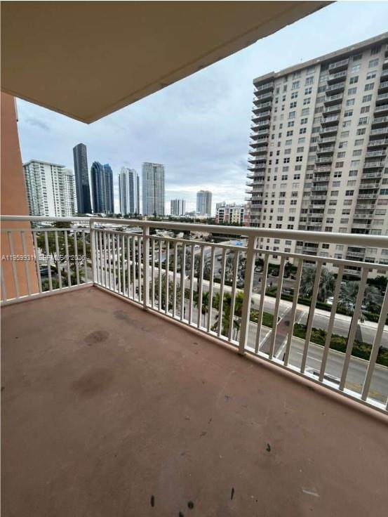 https://bt-photos.global.ssl.fastly.net/miami/orig_boomver_1_A11959931-2.jpg