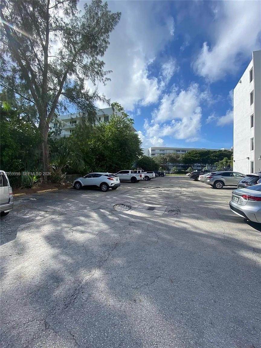 https://bt-photos.global.ssl.fastly.net/miami/orig_boomver_1_A11959998-2.jpg