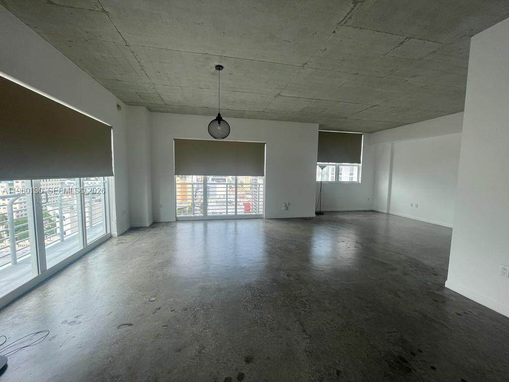 133 2 AVE - Photo 1
