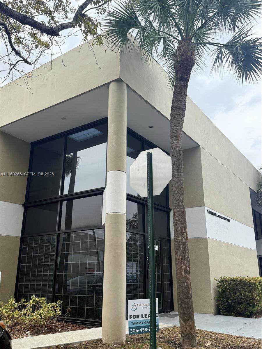 https://bt-photos.global.ssl.fastly.net/miami/orig_boomver_1_A11960266-2.jpg