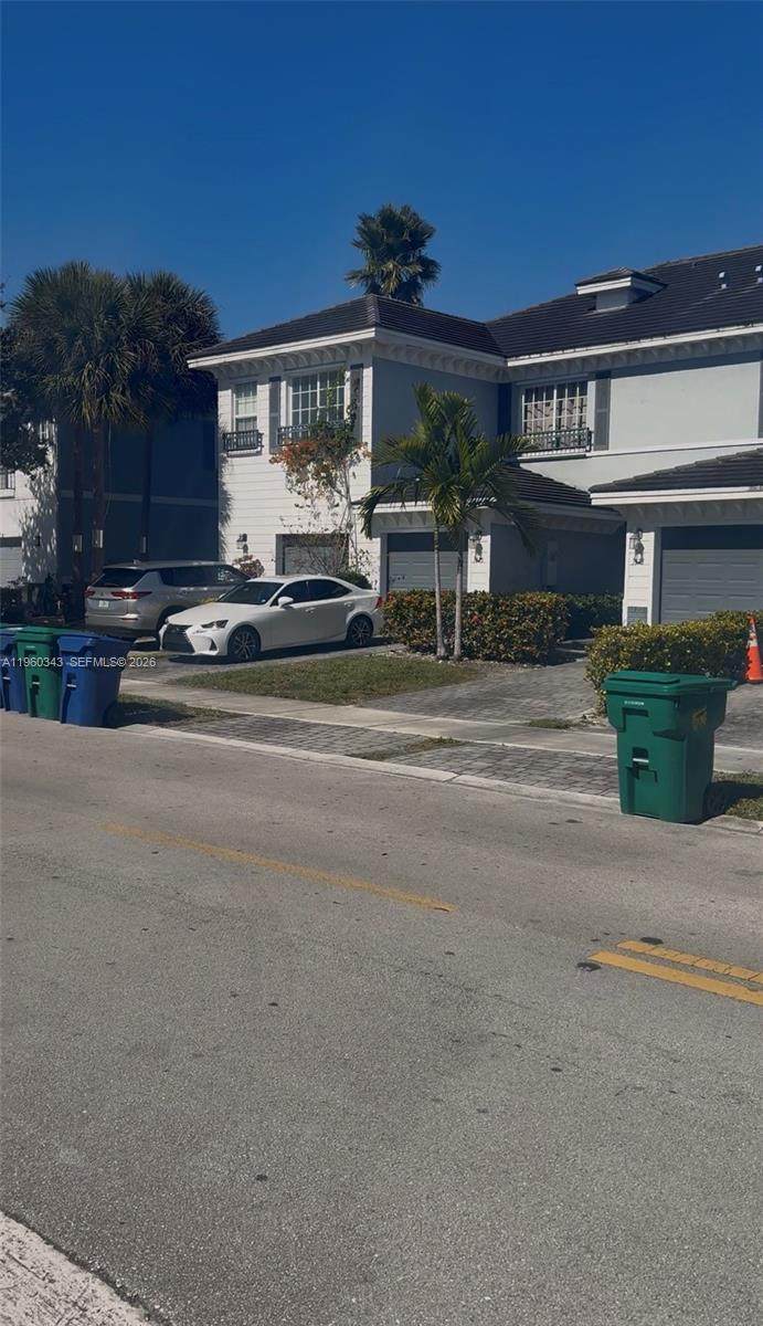 https://bt-photos.global.ssl.fastly.net/miami/orig_boomver_1_A11960343-2.jpg