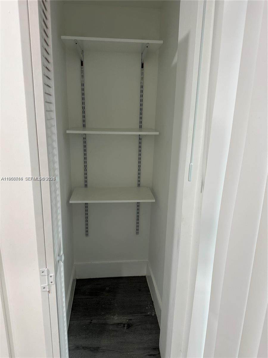 https://bt-photos.global.ssl.fastly.net/miami/orig_boomver_1_A11960816-2.jpg