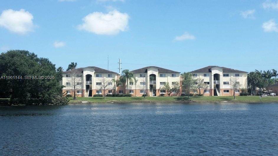 https://bt-photos.global.ssl.fastly.net/miami/orig_boomver_1_A11961144-2.jpg