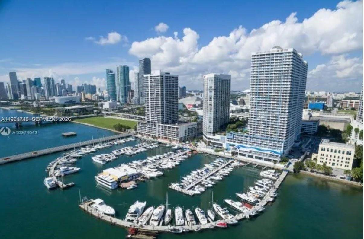 1717 Bayshore Dr. - Photo 1