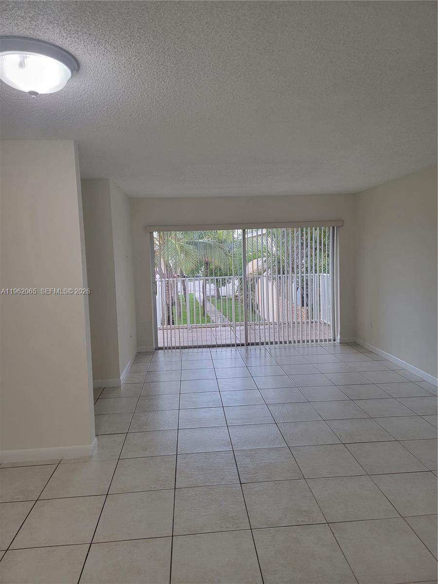 https://bt-photos.global.ssl.fastly.net/miami/orig_boomver_1_A11962065-2.jpg