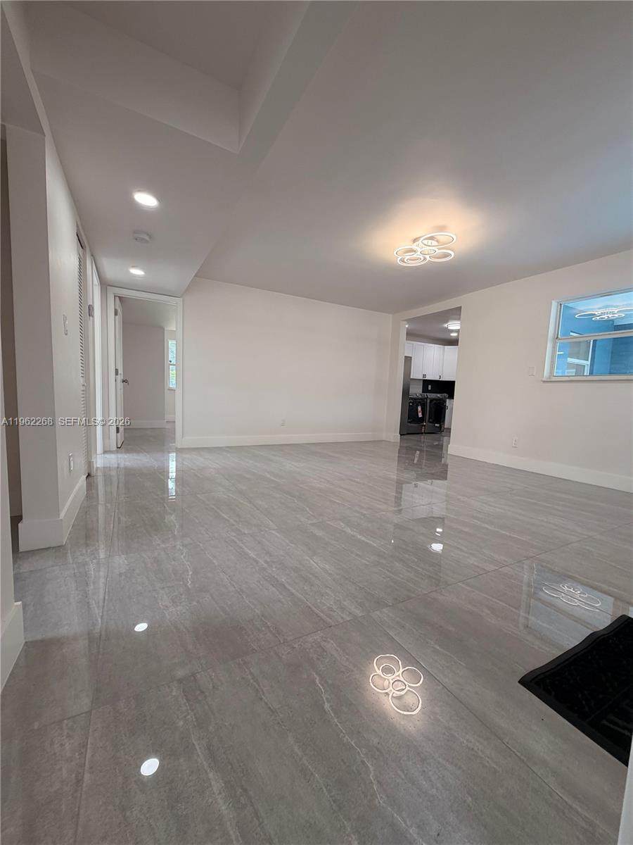 https://bt-photos.global.ssl.fastly.net/miami/1280_boomver_1_A11962268-2.jpg