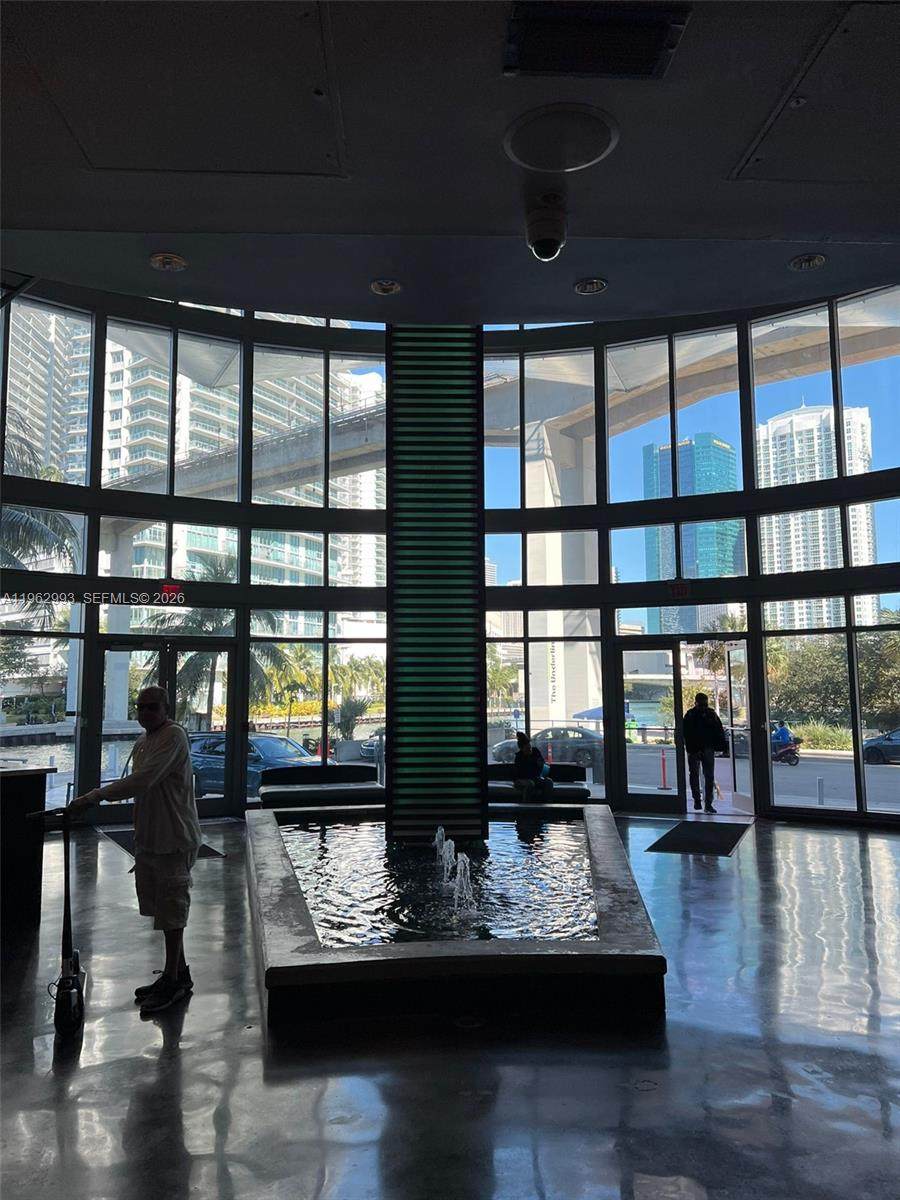 https://bt-photos.global.ssl.fastly.net/miami/orig_boomver_1_A11962993-2.jpg