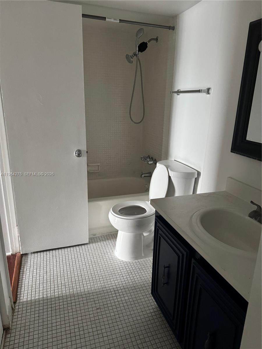 https://bt-photos.global.ssl.fastly.net/miami/1280_boomver_1_A11964275-2.jpg