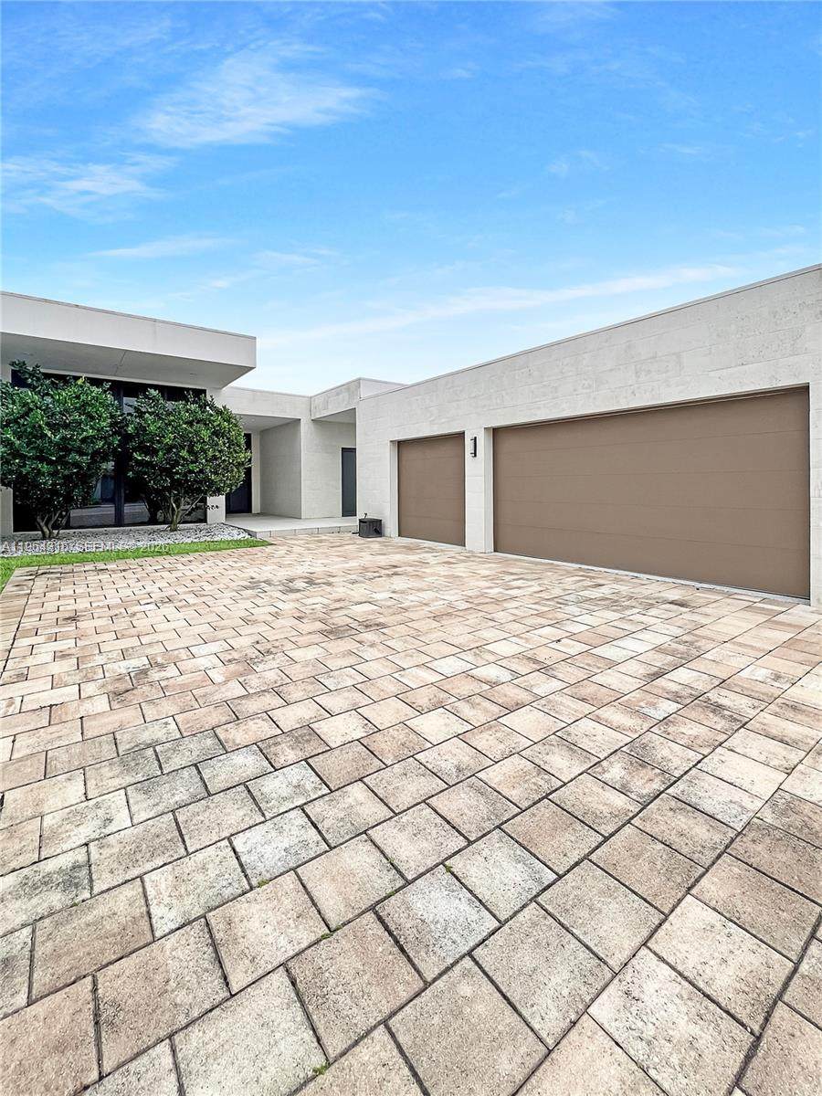 https://bt-photos.global.ssl.fastly.net/miami/1280_boomver_1_A11964316-2.jpg