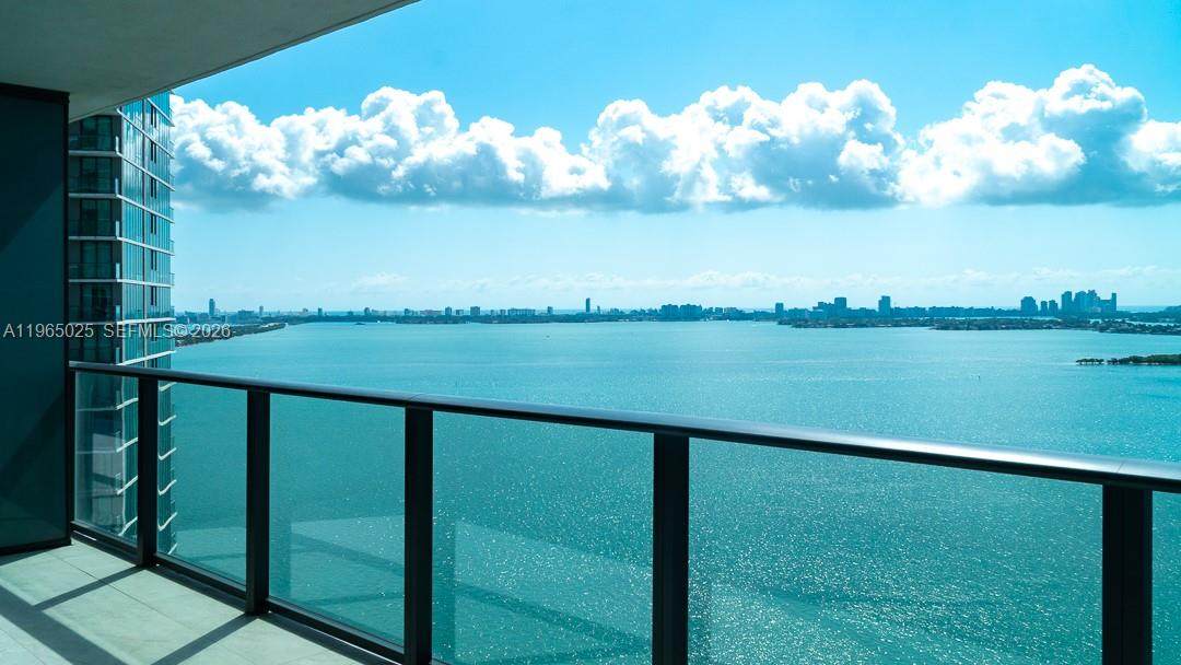 https://bt-photos.global.ssl.fastly.net/miami/orig_boomver_1_A11965025-2.jpg