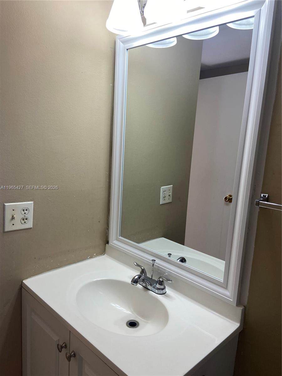 https://bt-photos.global.ssl.fastly.net/miami/orig_boomver_1_A11965427-2.jpg