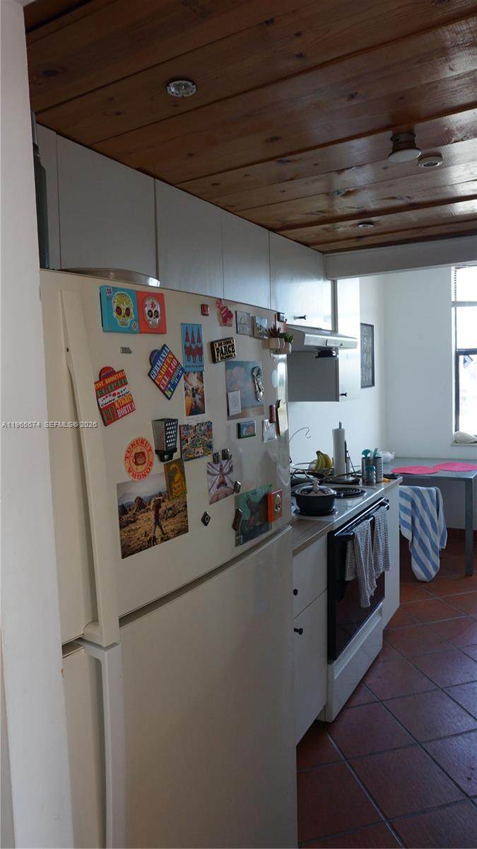 https://bt-photos.global.ssl.fastly.net/miami/orig_boomver_1_A11965574-2.jpg