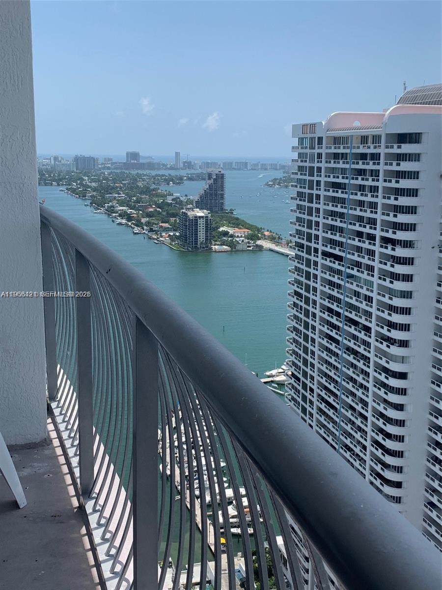 https://bt-photos.global.ssl.fastly.net/miami/orig_boomver_1_A11966421-2.jpg