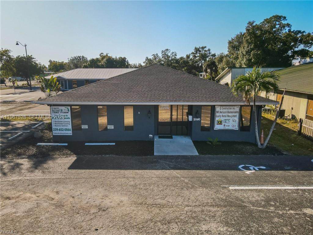 2080 Collier Avenue - Photo 1