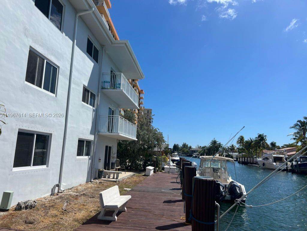 https://bt-photos.global.ssl.fastly.net/miami/orig_boomver_1_A11967614-2.jpg