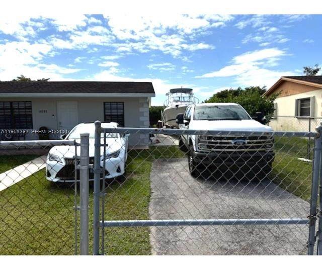 https://bt-photos.global.ssl.fastly.net/miami/orig_boomver_1_A11968397-2.jpg