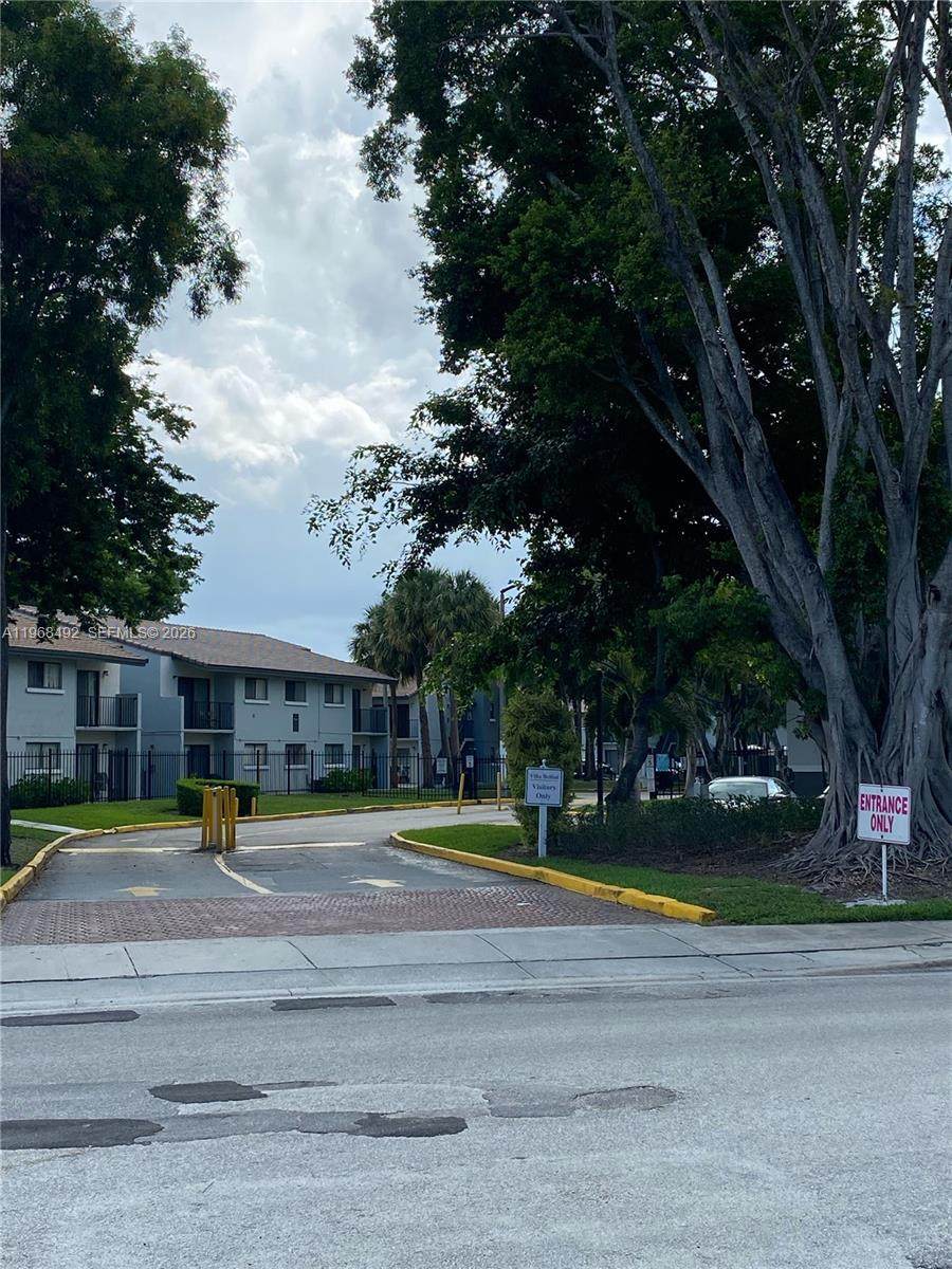 https://bt-photos.global.ssl.fastly.net/miami/orig_boomver_1_A11968492-2.jpg