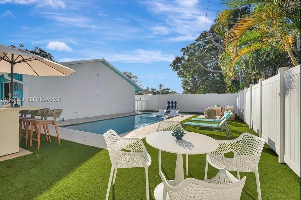 https://bt-photos.global.ssl.fastly.net/miami/orig_boomver_1_A11968683-2.jpg