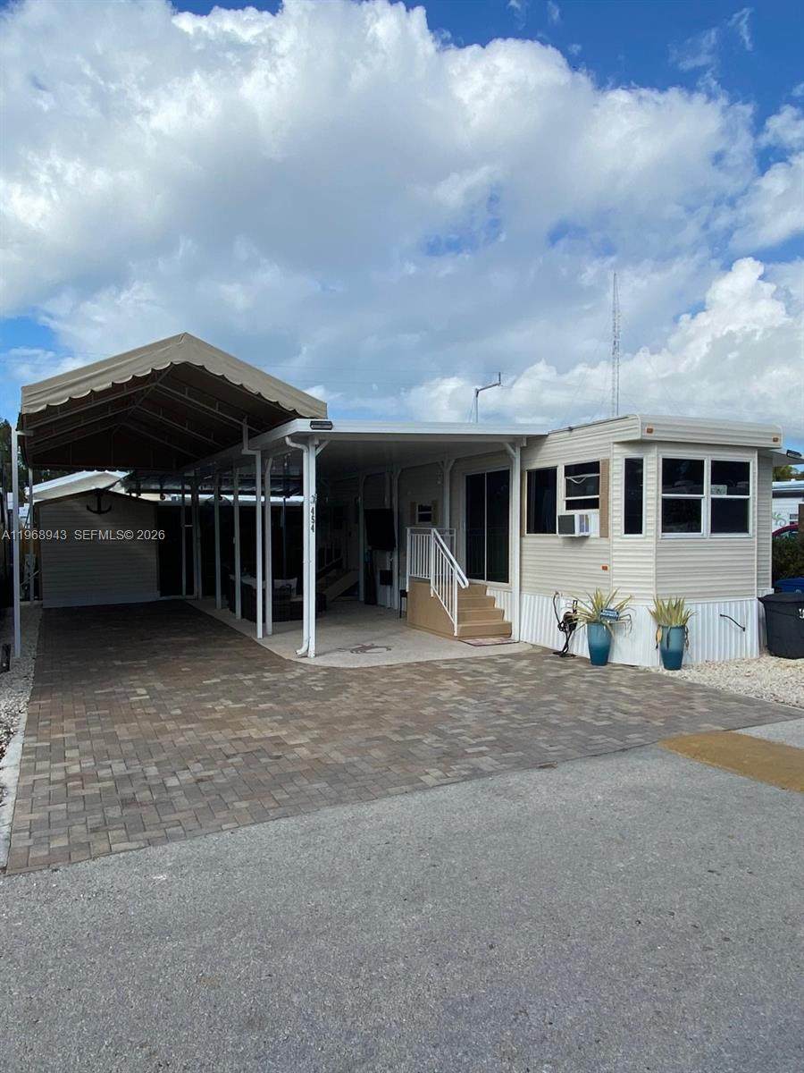 325 Calusa St 454 - Photo 1