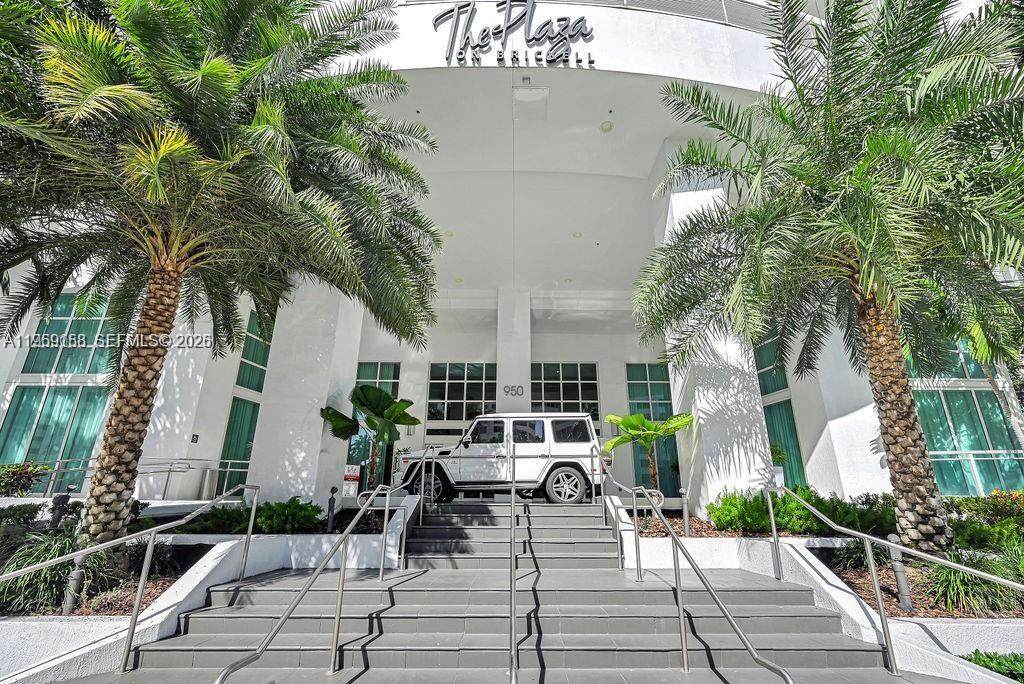 https://bt-photos.global.ssl.fastly.net/miami/orig_boomver_1_A11969158-2.jpg