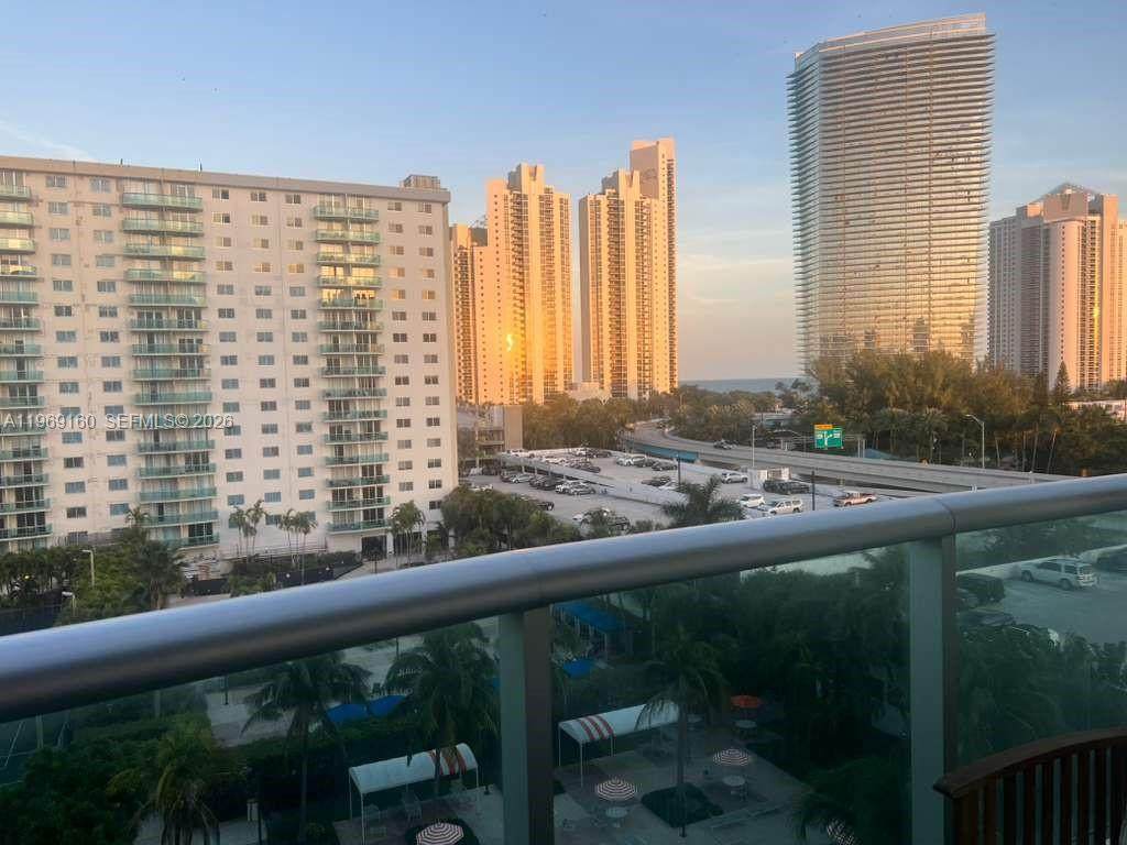 https://bt-photos.global.ssl.fastly.net/miami/1280_boomver_1_A11969160-2.jpg