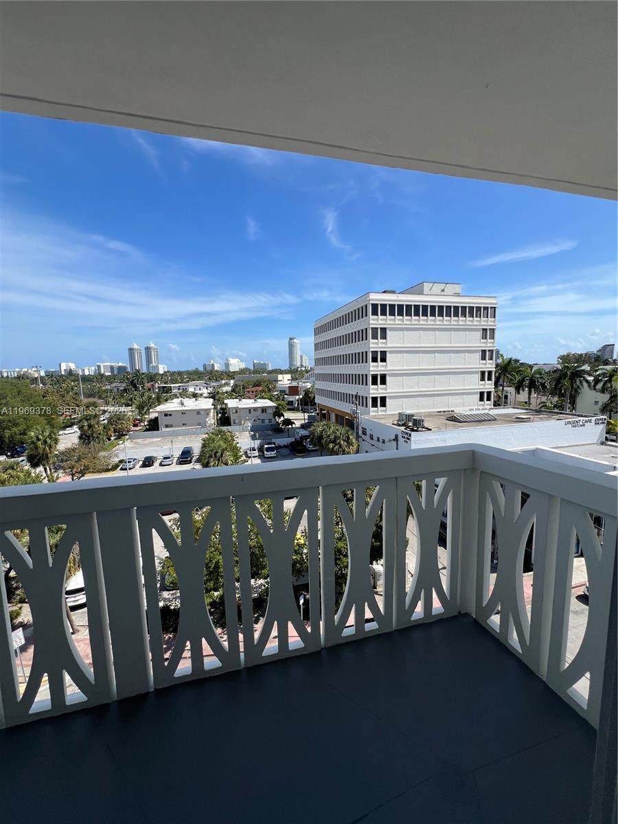 https://bt-photos.global.ssl.fastly.net/miami/orig_boomver_1_A11969378-2.jpg
