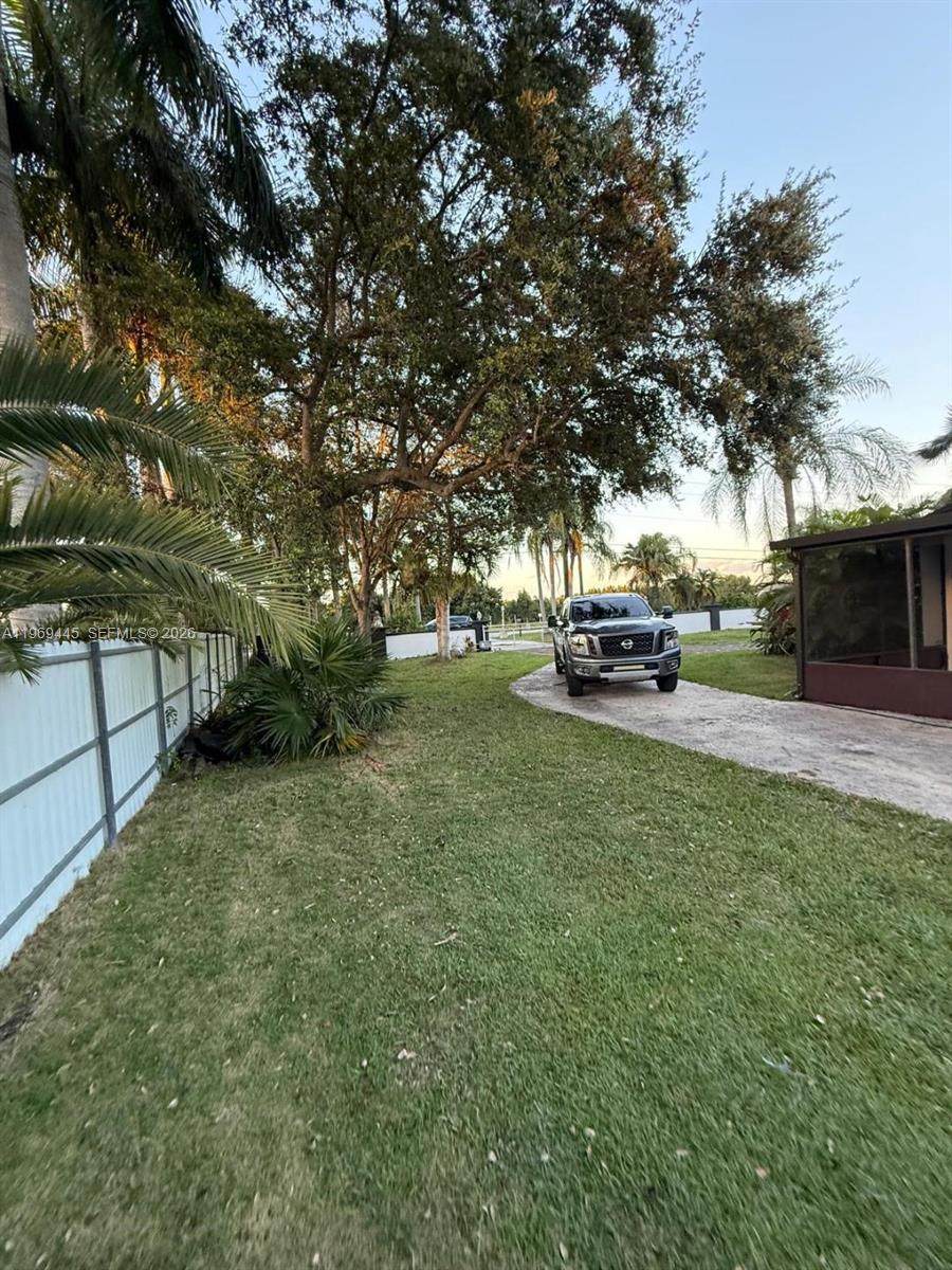 https://bt-photos.global.ssl.fastly.net/miami/orig_boomver_1_A11969445-2.jpg