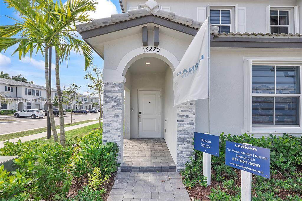 https://bt-photos.global.ssl.fastly.net/miami/orig_boomver_1_A11970719-2.jpg