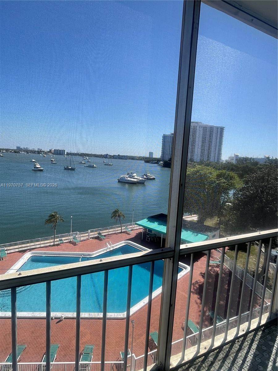 https://bt-photos.global.ssl.fastly.net/miami/orig_boomver_1_A11970757-2.jpg