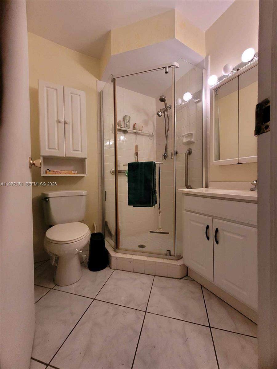 https://bt-photos.global.ssl.fastly.net/miami/1280_boomver_1_A11972171-2.jpg