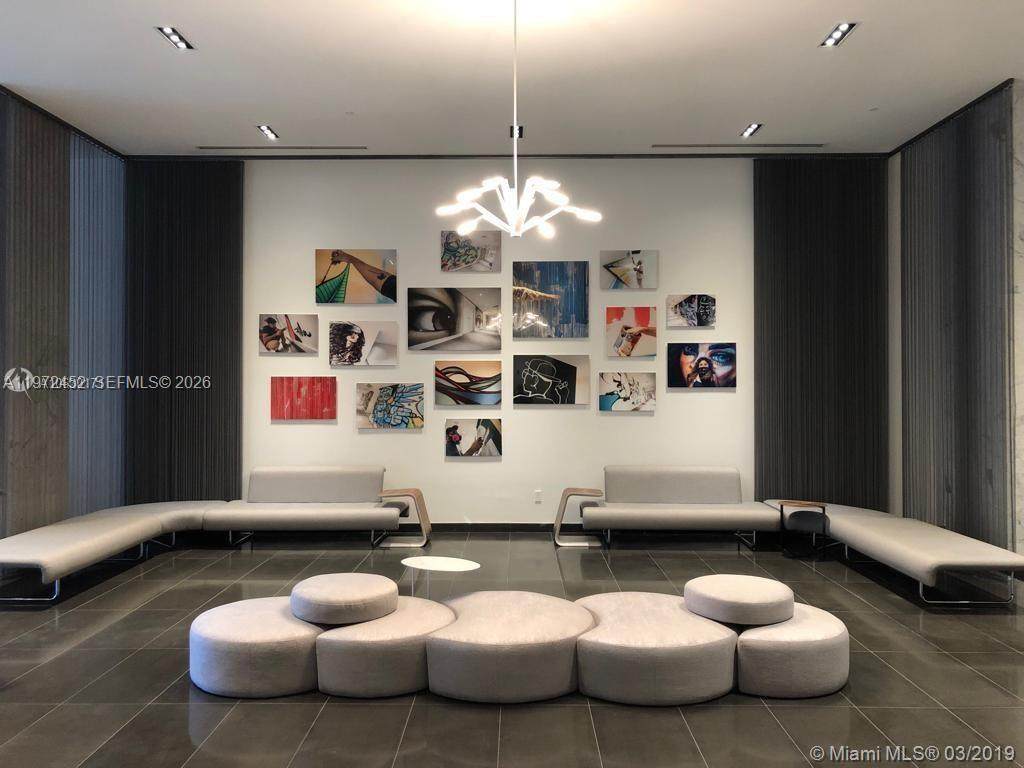 https://bt-photos.global.ssl.fastly.net/miami/orig_boomver_1_A11972452-2.jpg