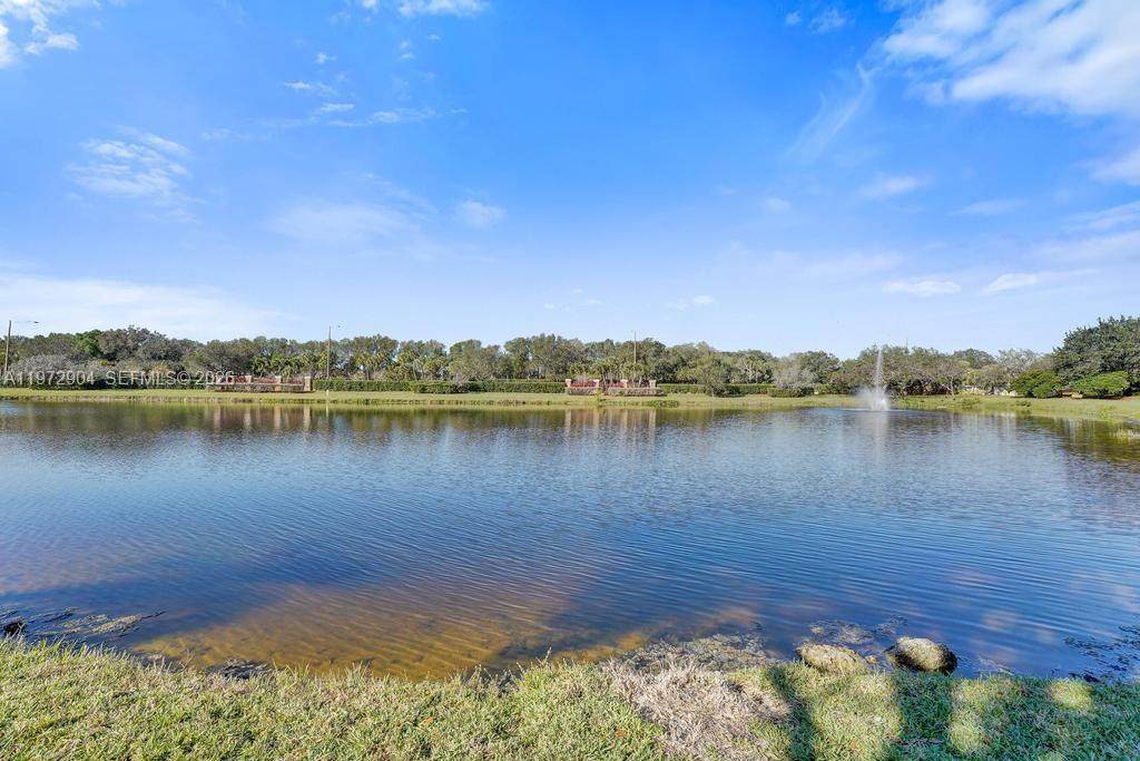 https://bt-photos.global.ssl.fastly.net/miami/1280_boomver_1_A11972904-2.jpg