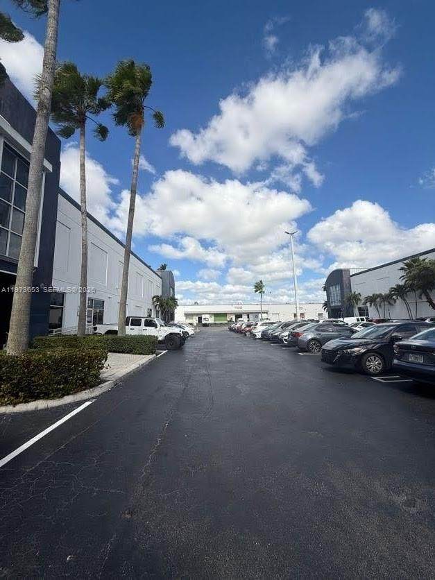 https://bt-photos.global.ssl.fastly.net/miami/orig_boomver_1_A11973653-2.jpg