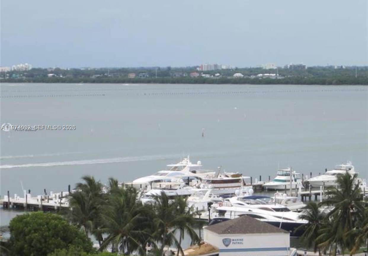 https://bt-photos.global.ssl.fastly.net/miami/orig_boomver_1_A11974032-2.jpg