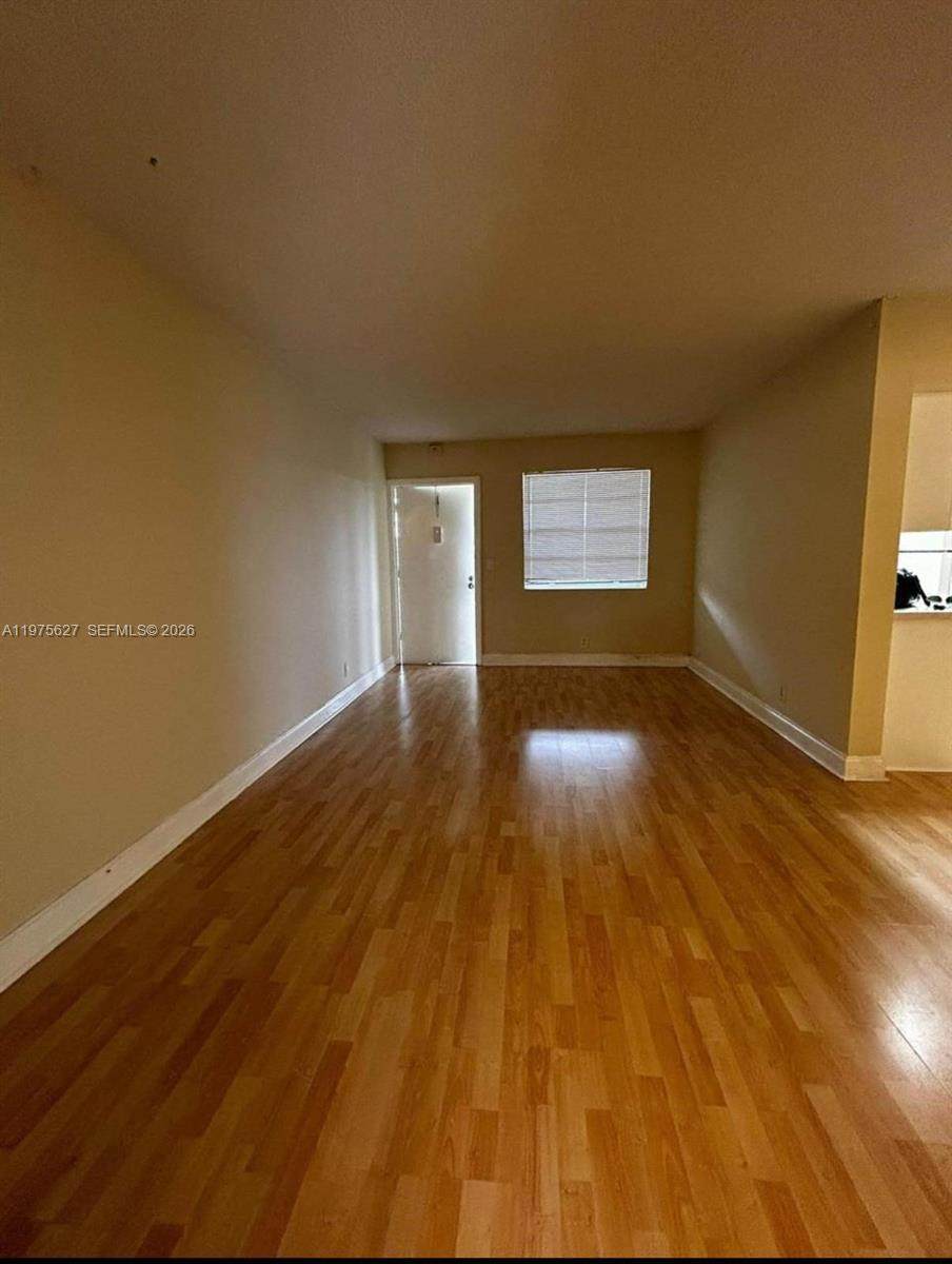 1100 1st Ct - Photo 1