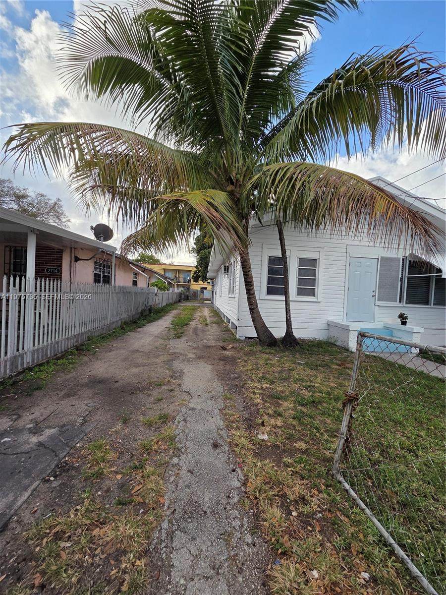 https://bt-photos.global.ssl.fastly.net/miami/orig_boomver_1_A11975736-2.jpg